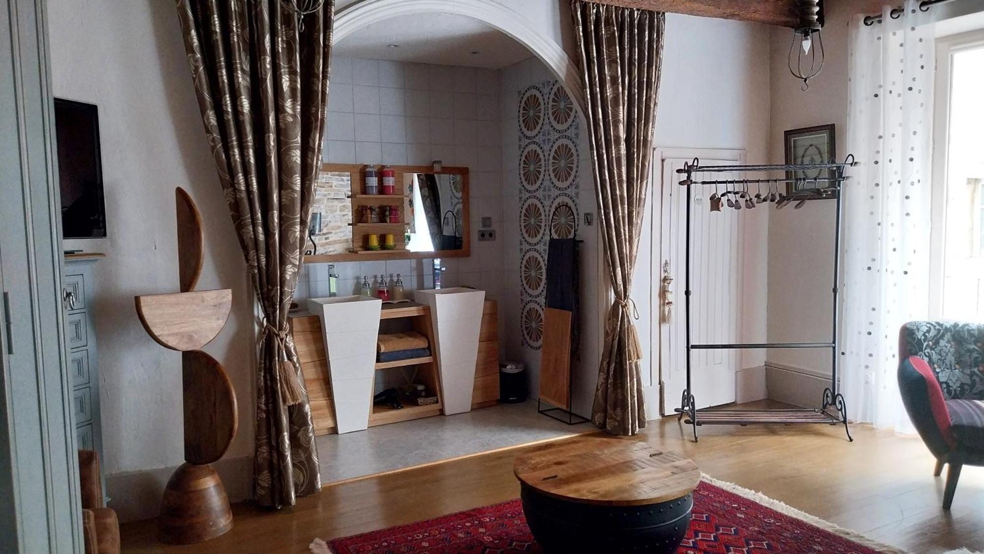Bed and Breakfast D'Ici Et D'Ailleurs Cordes-sur-Ciel Exterior foto