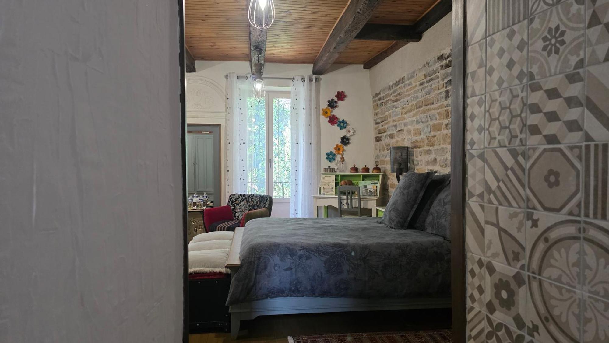 Bed and Breakfast D'Ici Et D'Ailleurs Cordes-sur-Ciel Exterior foto